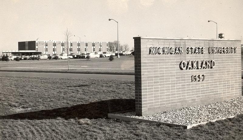Entrance of Oakland University, 1959